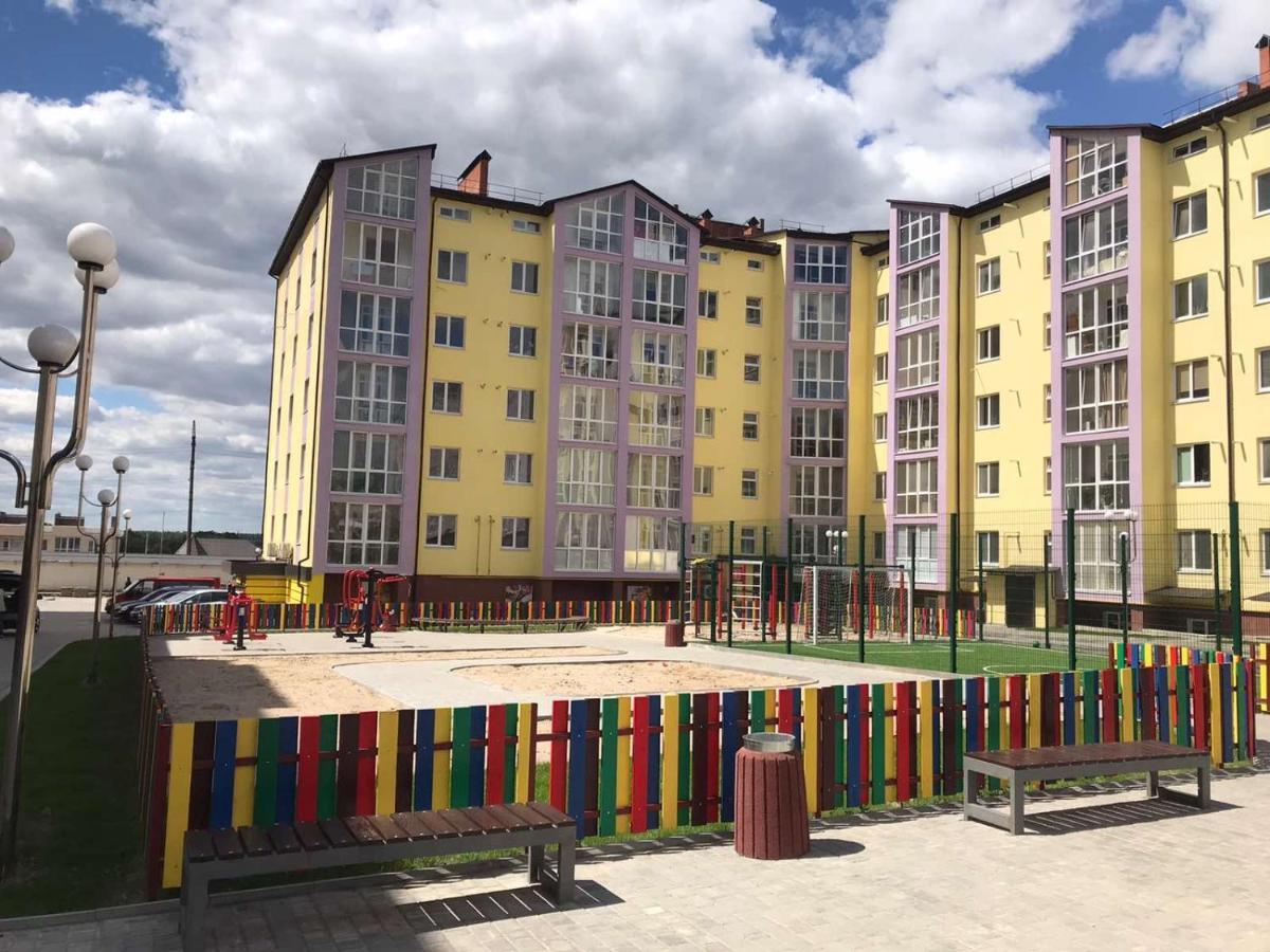 Новые Апартаменты В Жк Барский Yakushintsy Bagian luar foto